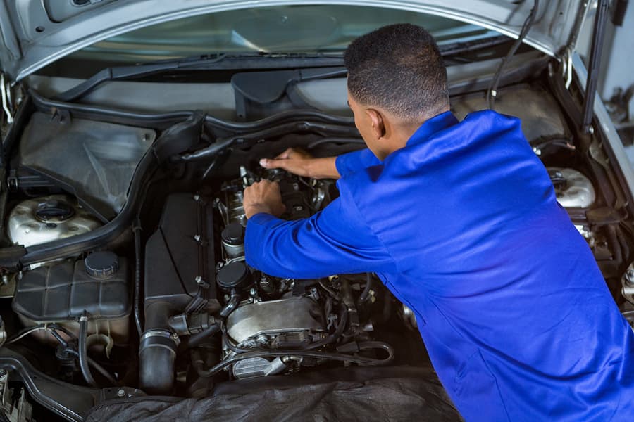 Engine & Transmission Repair service at Master Mechanics and Smog